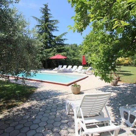 Mit Pool Und Garten In * Porec